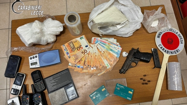 In casa con armi e droga, arrestato a Lecce un 42enne